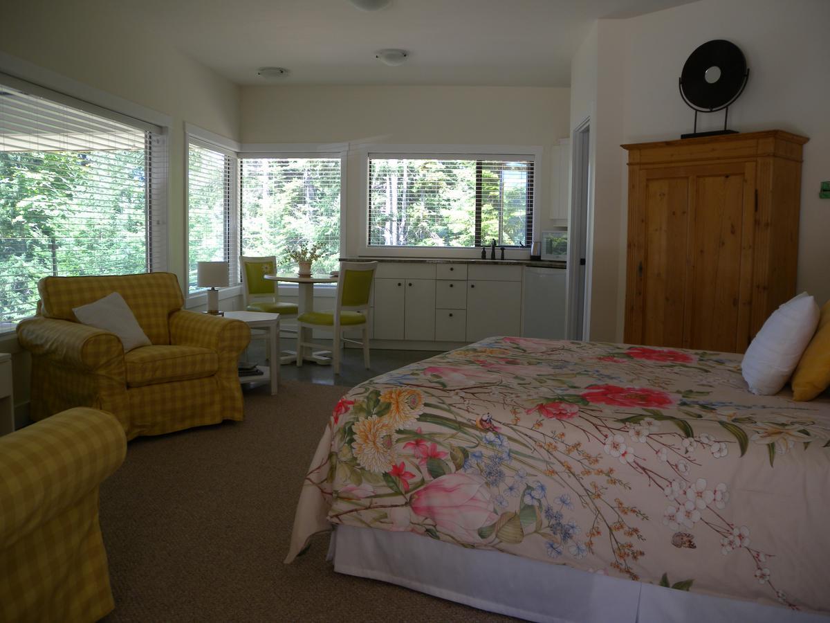 Collins House B And B Ganges Esterno foto