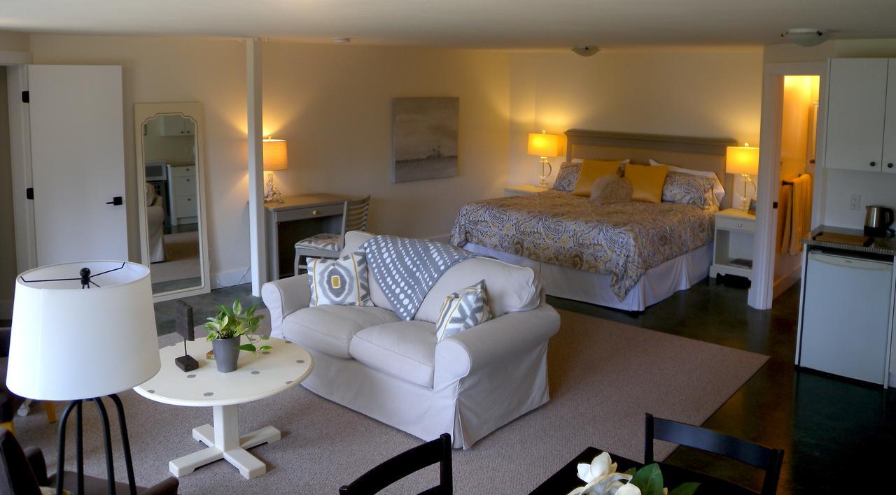 Collins House B And B Ganges Esterno foto